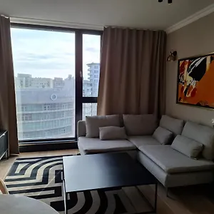 Apartman Triton Park, Varsó